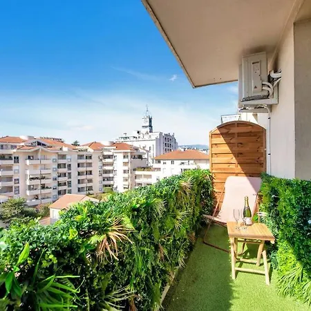 아파트 The Jungle - Jacuzzi, Sauna & Projector 칸느